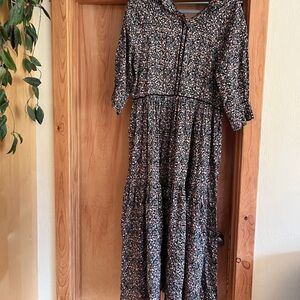Mirth Dress Large ties in the back of the neck. MIDI. Handmade edition.